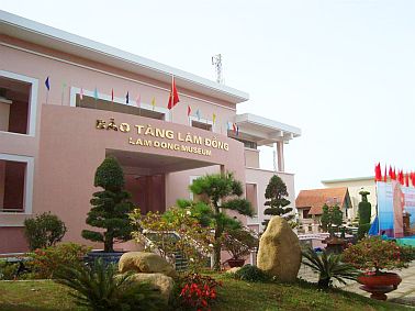 Một chuyến du lịch Đà Lạt ghé thăm bảo tàng Lâm Đồng